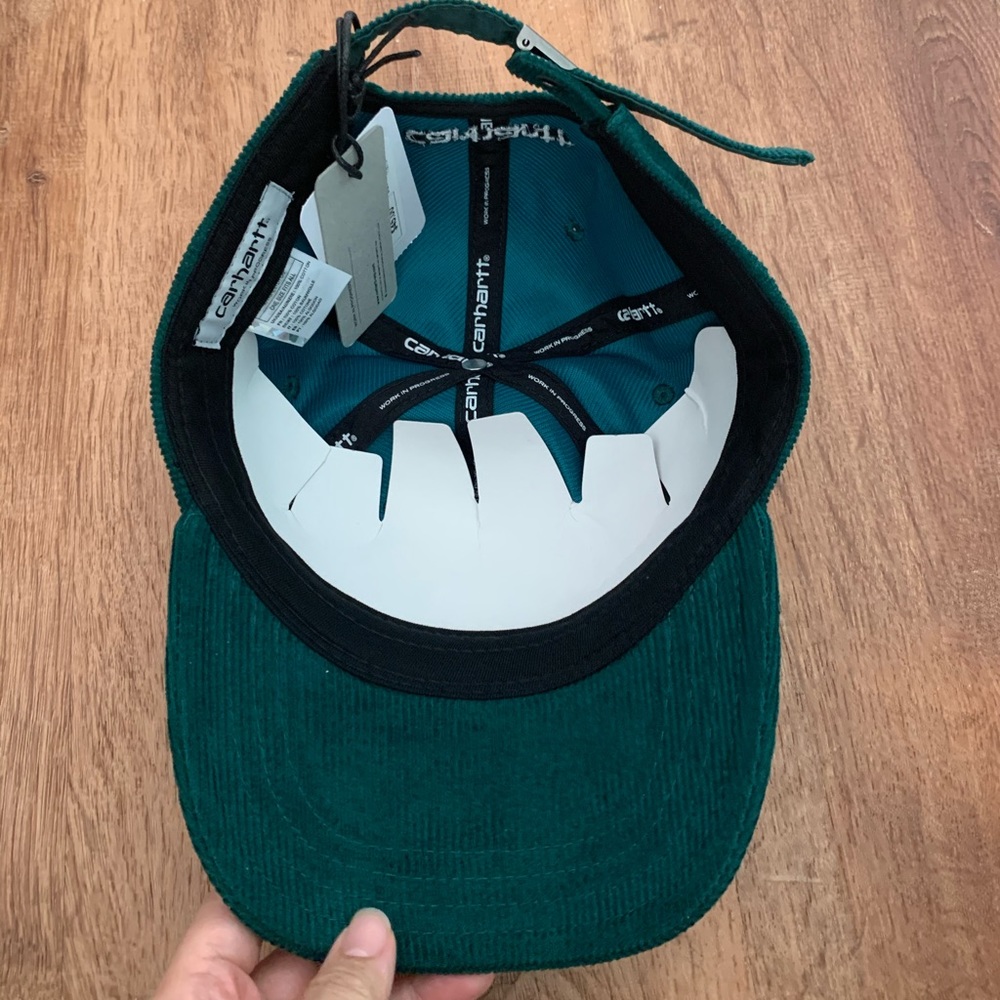 Carhartt cap  brand new with tag